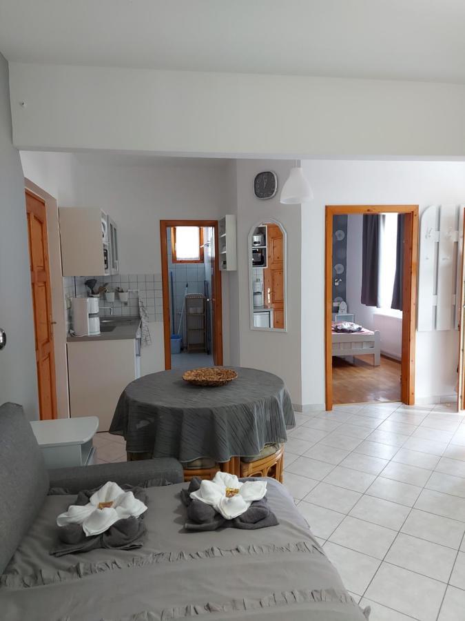 Gabi Apartmanház Balatonlelle Exteriér fotografie