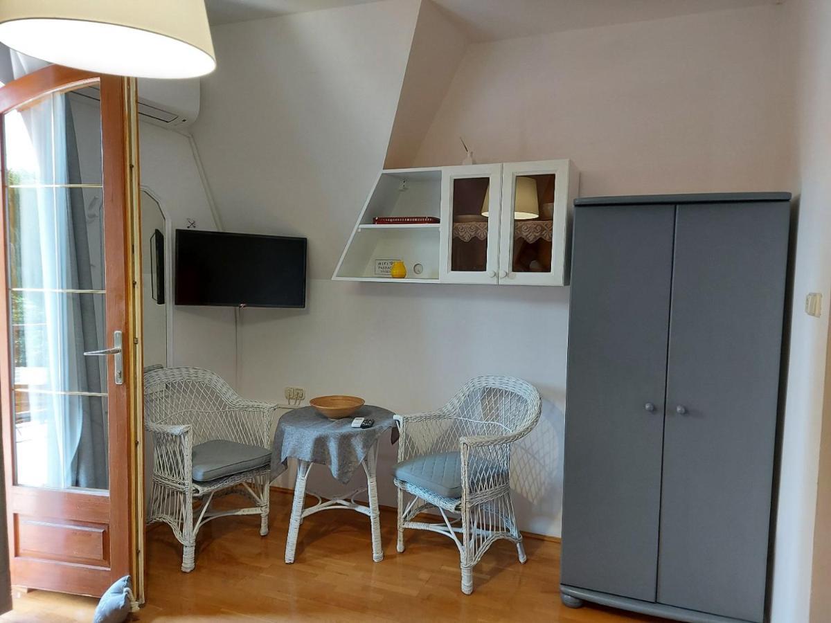 Gabi Apartmanház Balatonlelle Exteriér fotografie